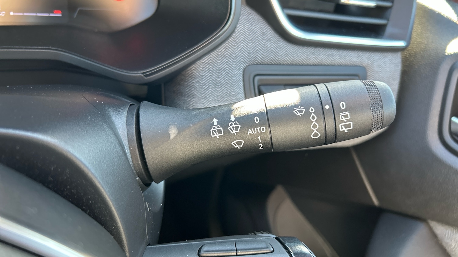 Used Renault Clio 2024 for sale - 78093385: Photo 23