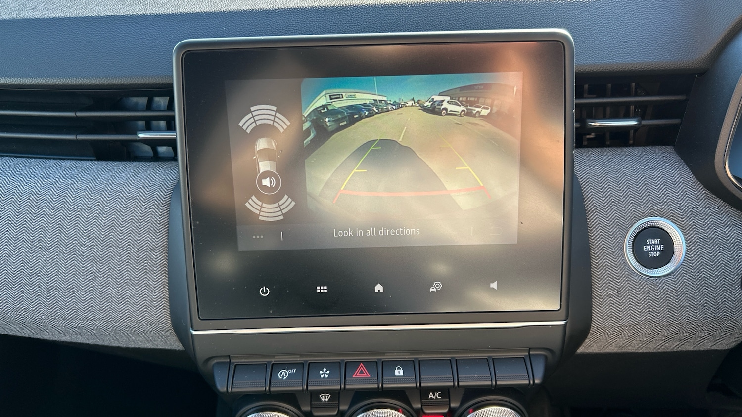 Used Renault Clio 2024 for sale - 78093385: Photo 28