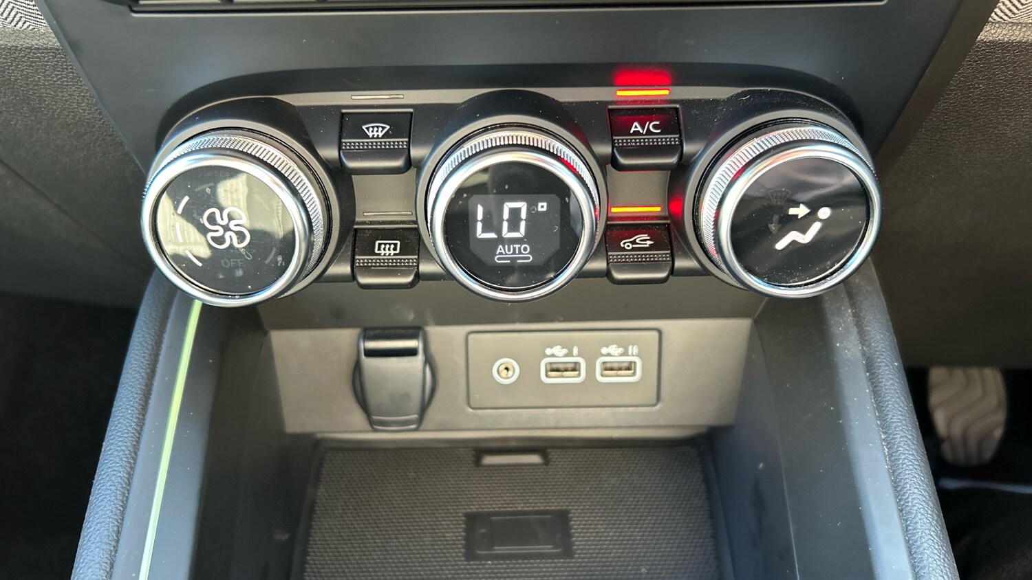 Used Renault Clio 2024 for sale - 78093385: Photo 31