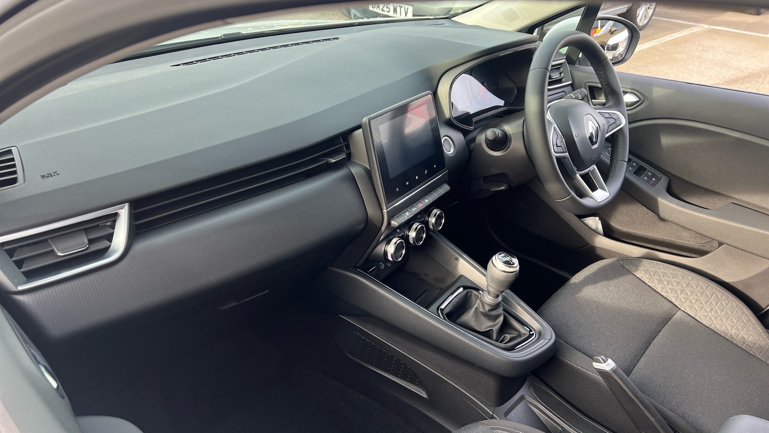 Used Renault Clio 2022 for sale - 77528498: Photo 9