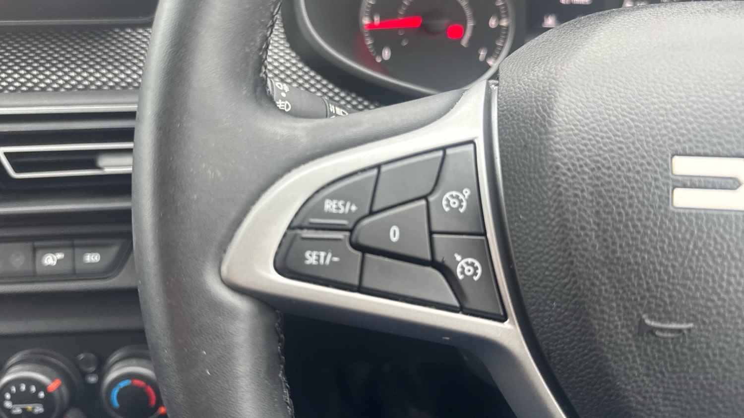 Used Dacia Sandero 2023 for sale - 77933894: Photo 21