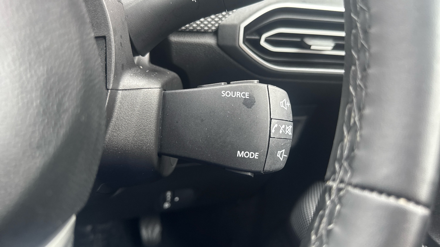 Used Dacia Sandero 2023 for sale - 77933894: Photo 24