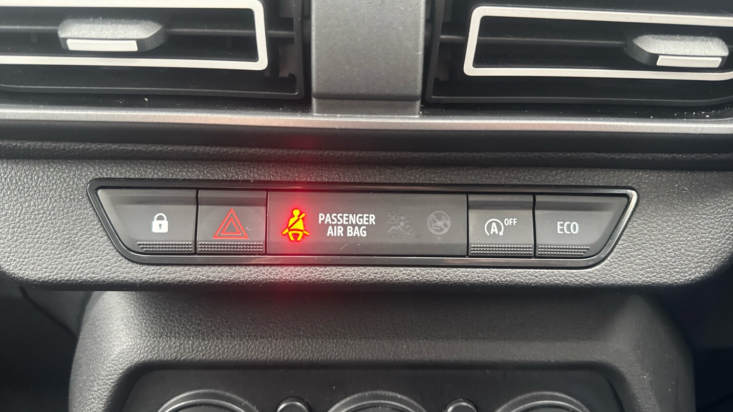 Used Dacia Sandero 2023 for sale - 77933894: Photo 35