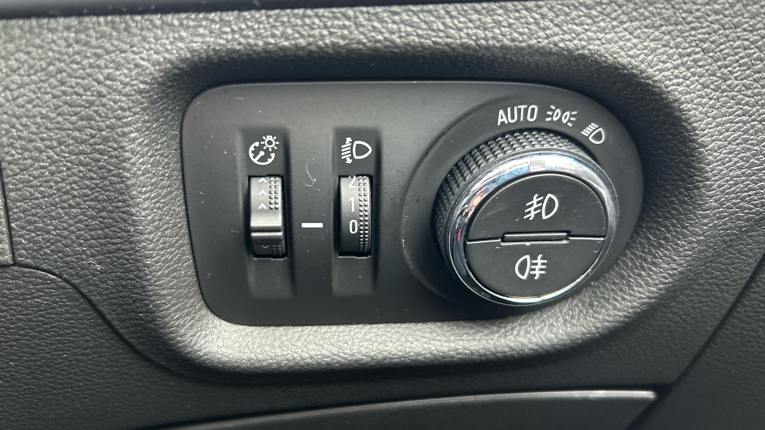 Used Vauxhall Astra 2019 for sale - 77864532: Photo 22