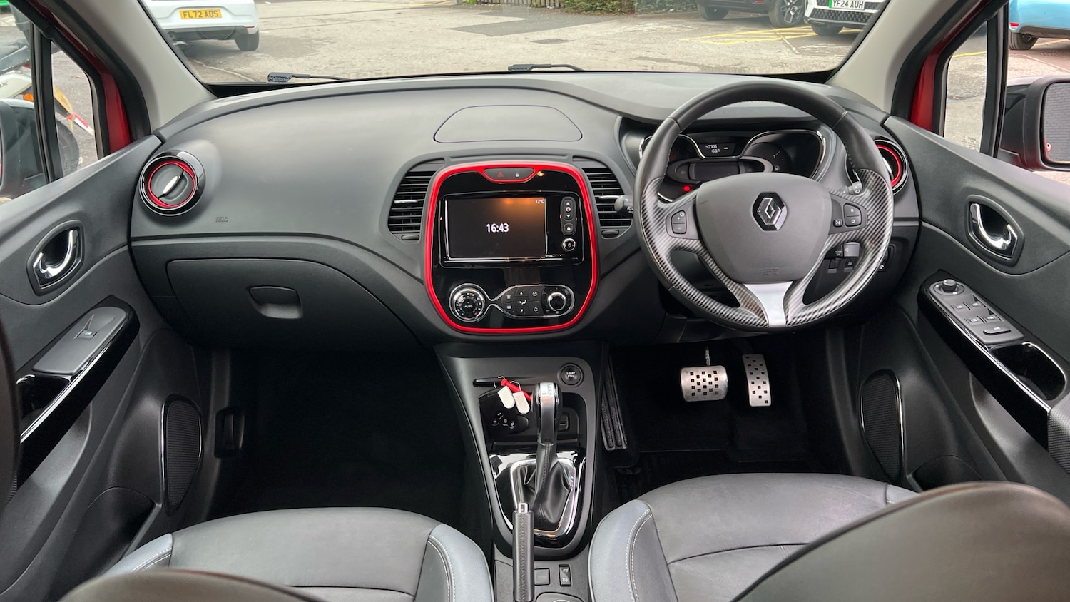 Used Renault Captur 2017 for sale - 76449516: Photo 10