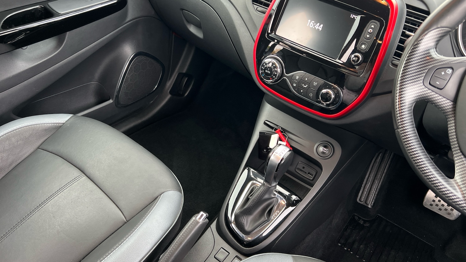 Used Renault Captur 2017 for sale - 76449516: Photo 14