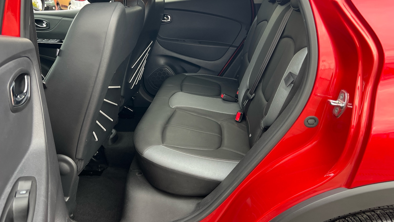 Used Renault Captur 2017 for sale - 76449516: Photo 16