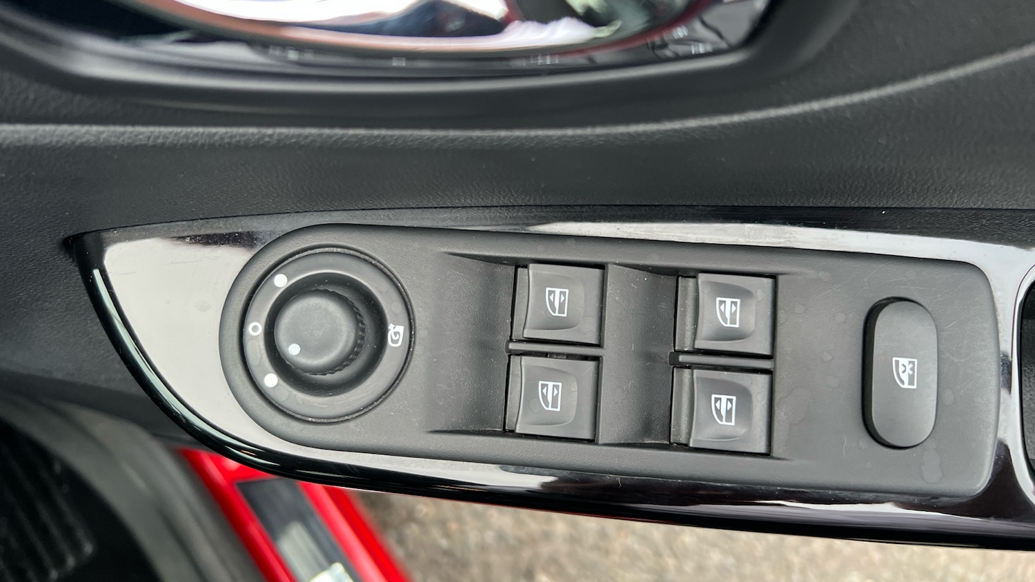 Used Renault Captur 2017 for sale - 76449516: Photo 25