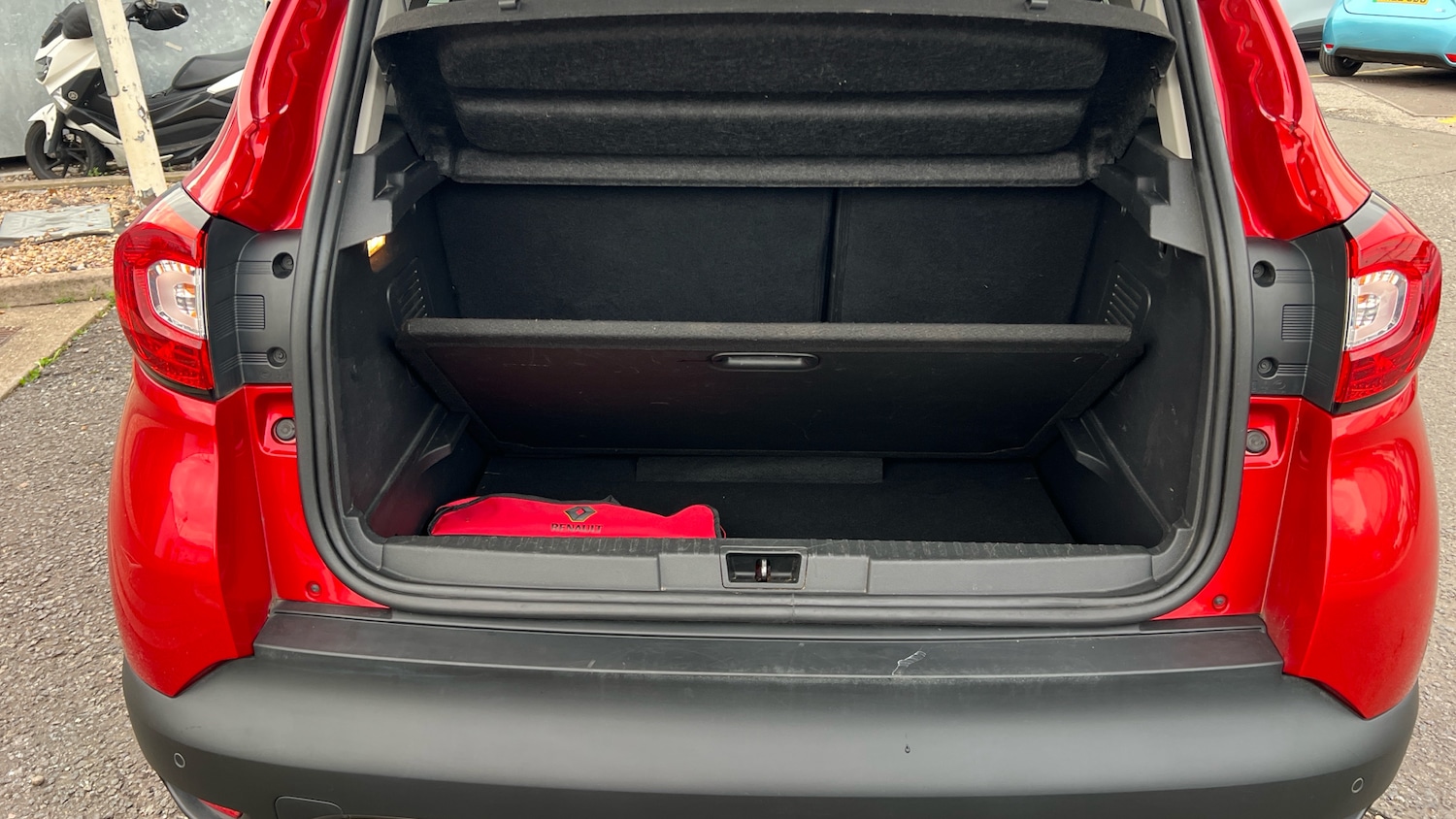 Used Renault Captur 2017 for sale - 76449516: Photo 4