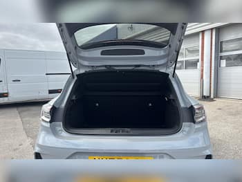 Used Renault Clio 2025 for sale - 79736383: Photo