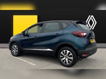 Used Renault Captur 2018 for sale - 78242609: Photo