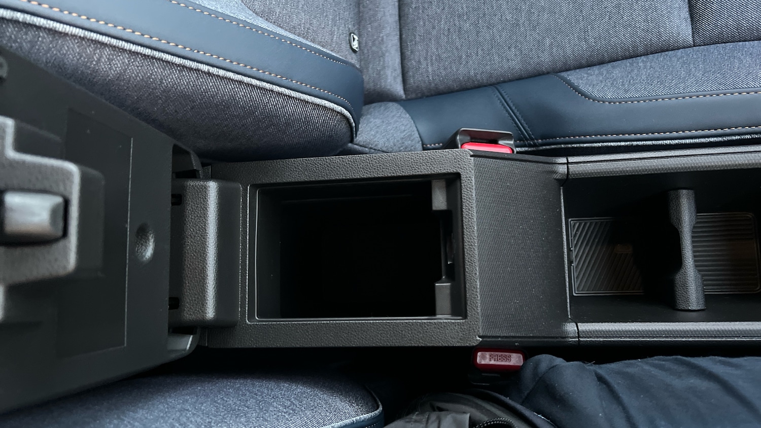 Used Renault 4 2025 for sale - 77418233: Photo 38