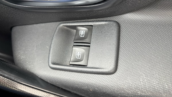 Used Dacia Sandero 2019 for sale - 76120107: Photo 27