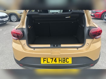 Used Dacia Sandero Stepway 2024 for sale - 77530142: Photo