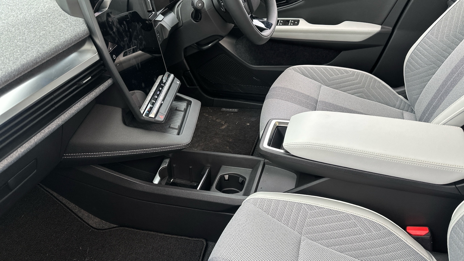 Used Renault Scenic E-Tech 2025 for sale - 77323827: Photo 13