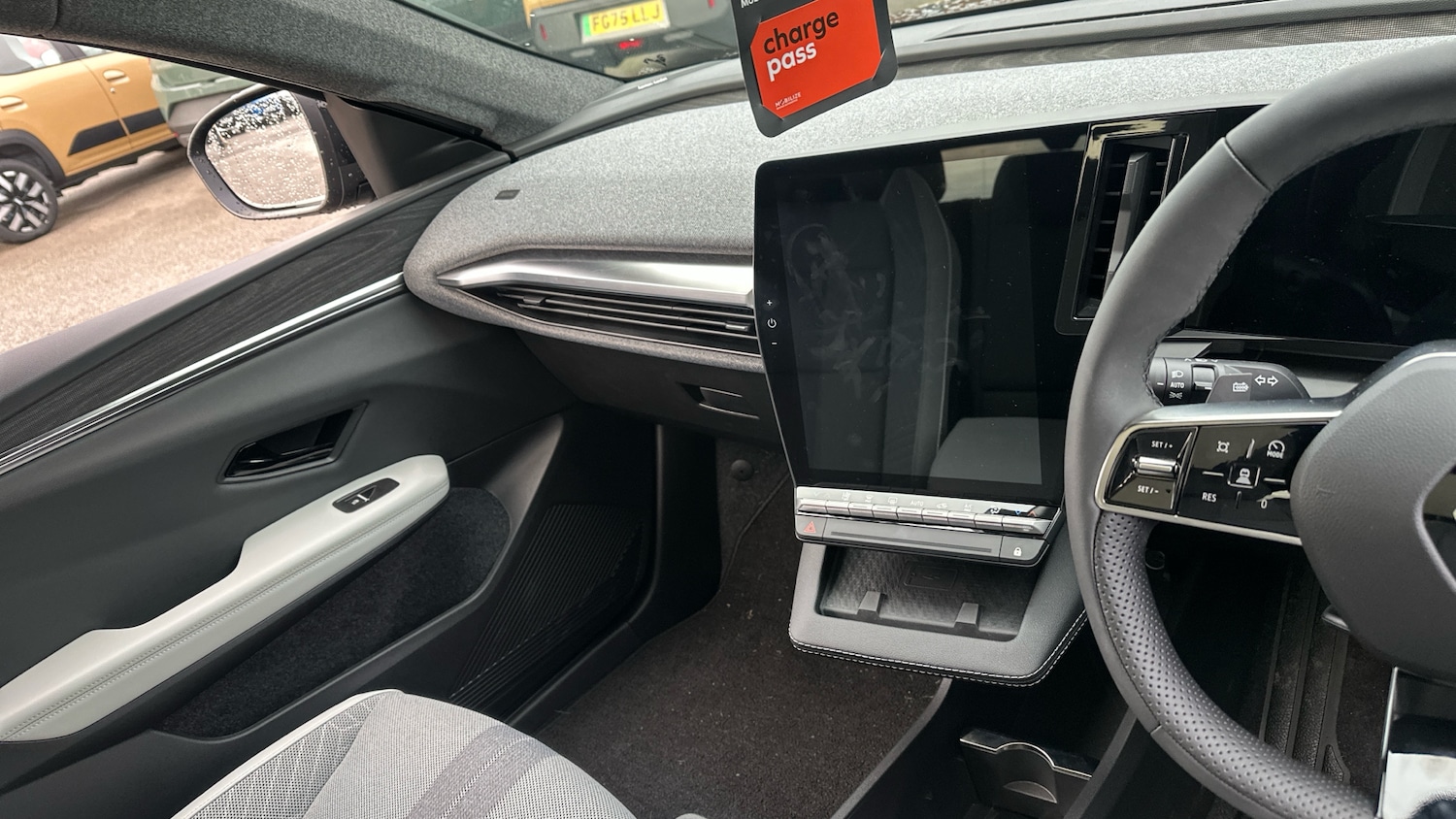 Used Renault Scenic E-Tech 2025 for sale - 77323827: Photo 14