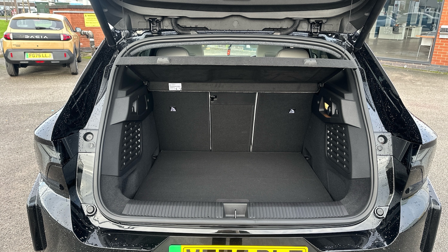 Used Renault Scenic E-Tech 2025 for sale - 77323827: Photo 4