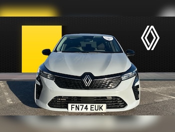 Used Renault Clio 2024 for sale - 76707133: Photo