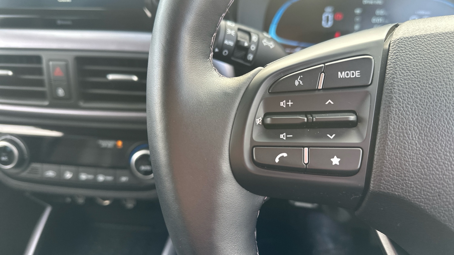 Used Hyundai i10 2024 for sale - 76263179: Photo 26