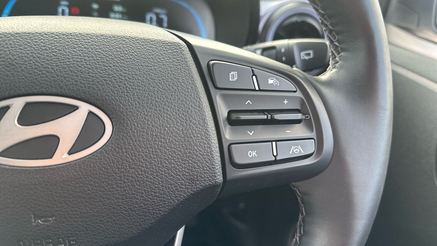 Used Hyundai i10 2024 for sale - 76263179: Photo 27