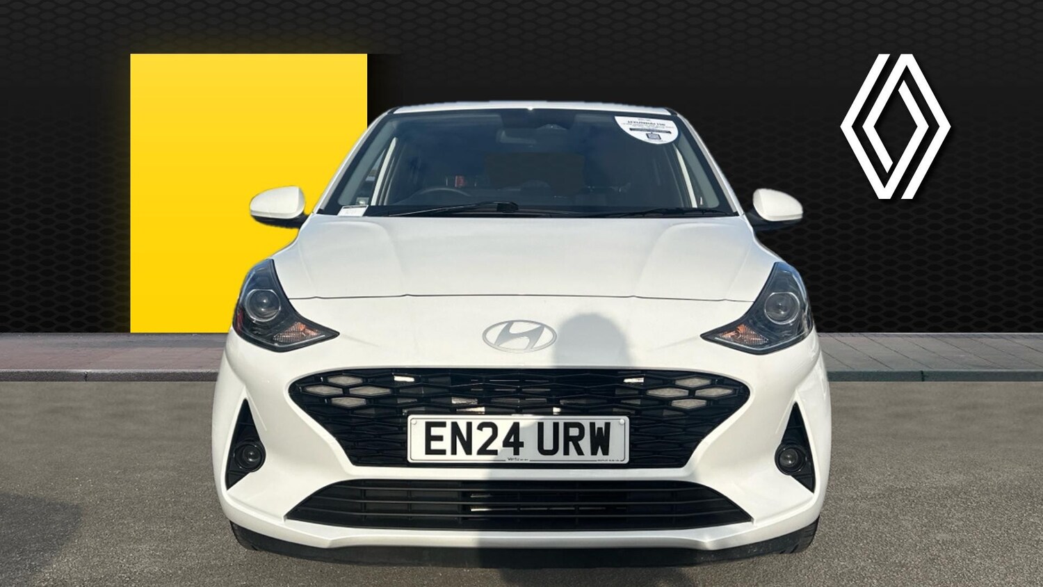 Used Hyundai i10 2024 for sale - 76263179: Photo 3