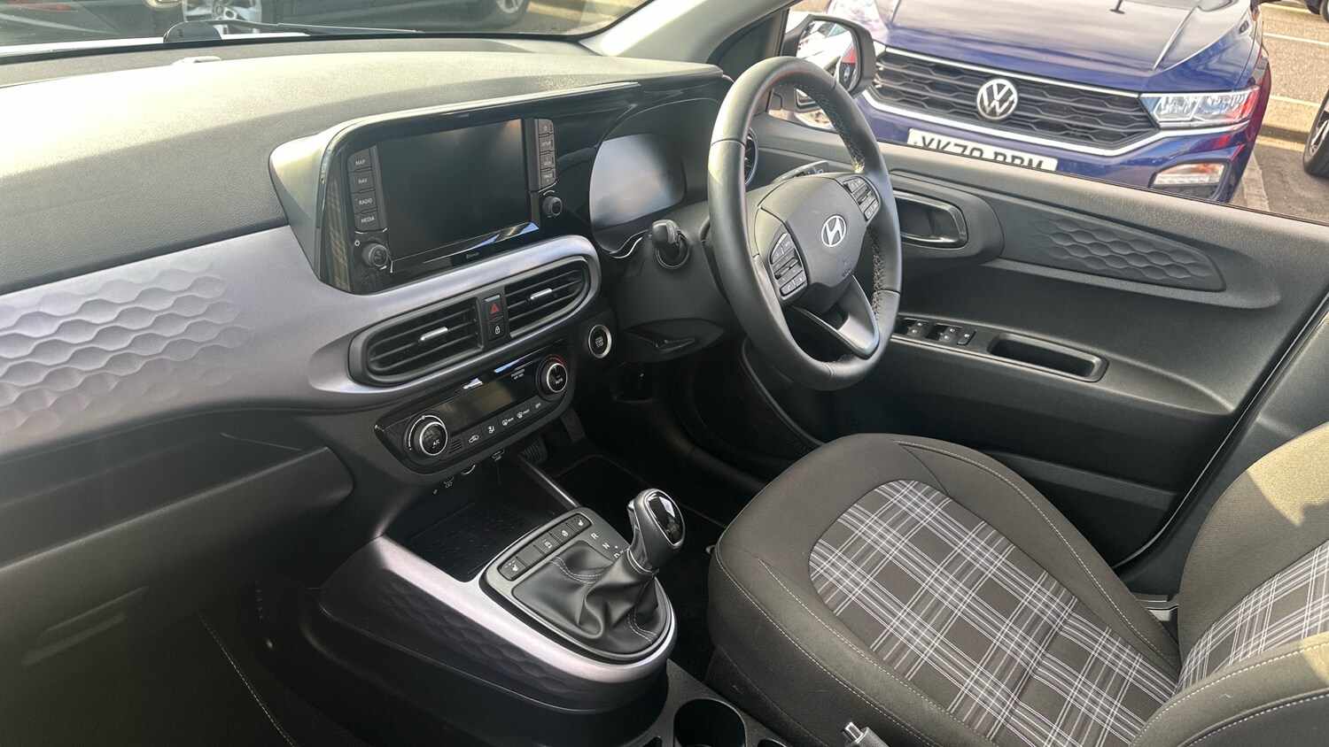 Used Hyundai i10 2024 for sale - 76263179: Photo 9