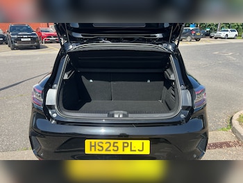 Used Renault Clio 2025 for sale - 78907494: Photo