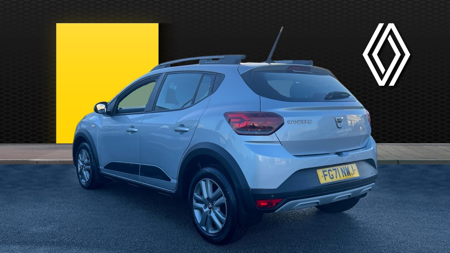 Used Dacia Sandero Stepway 2021 for sale - 76808041: Photo 2