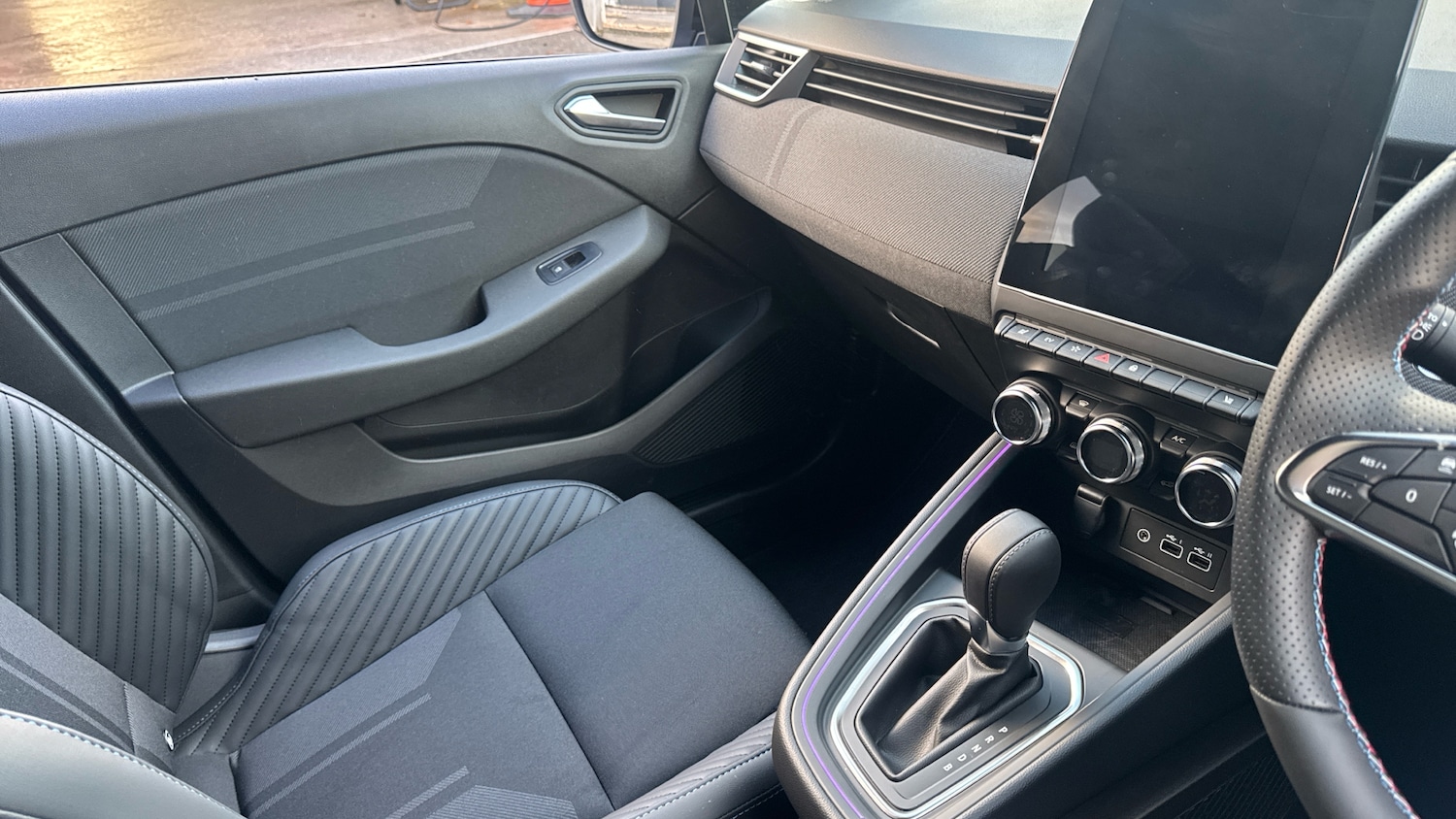 Used Renault Clio 2025 for sale - 77568300: Photo 14