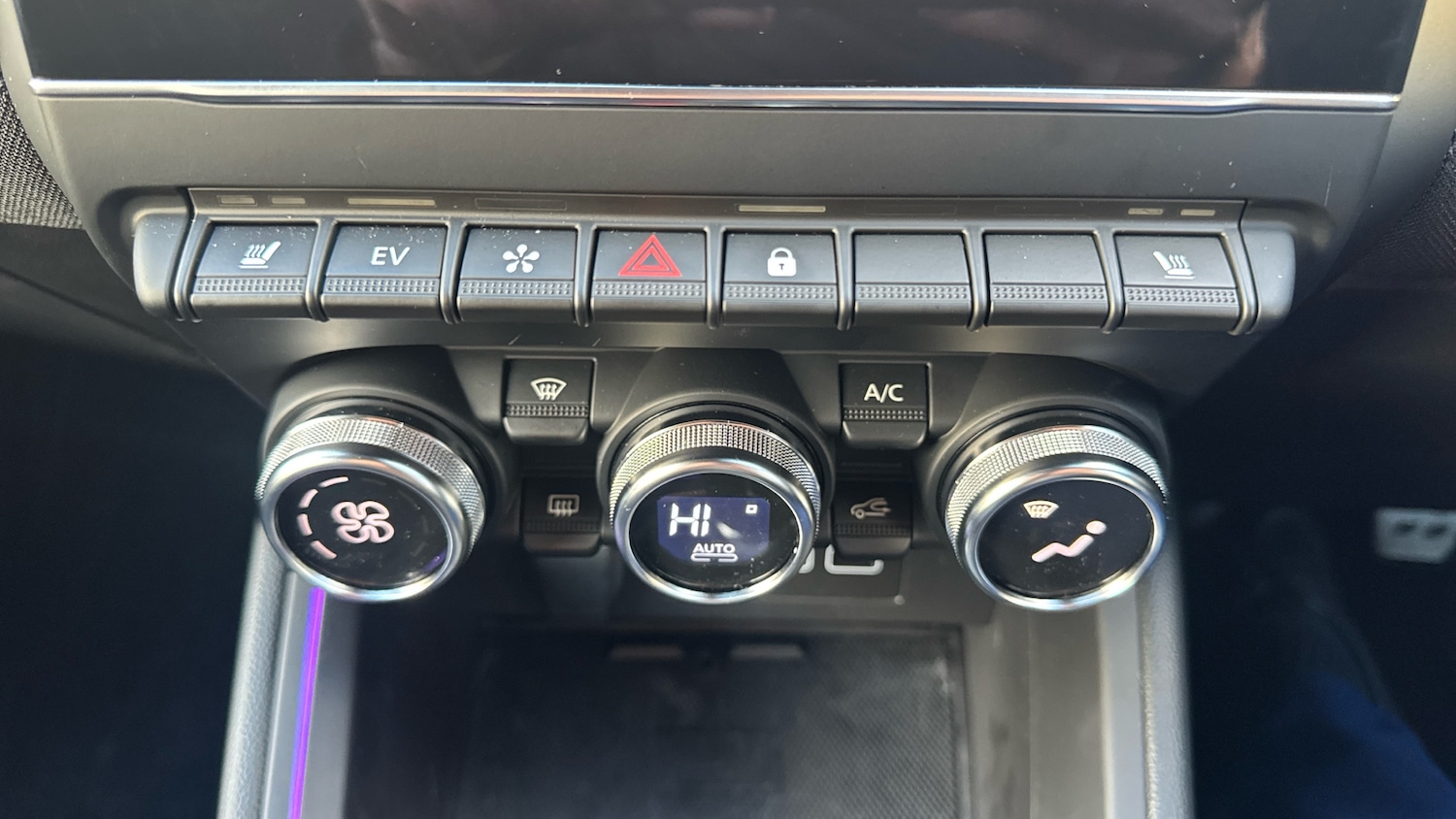 Used Renault Clio 2025 for sale - 77568300: Photo 29