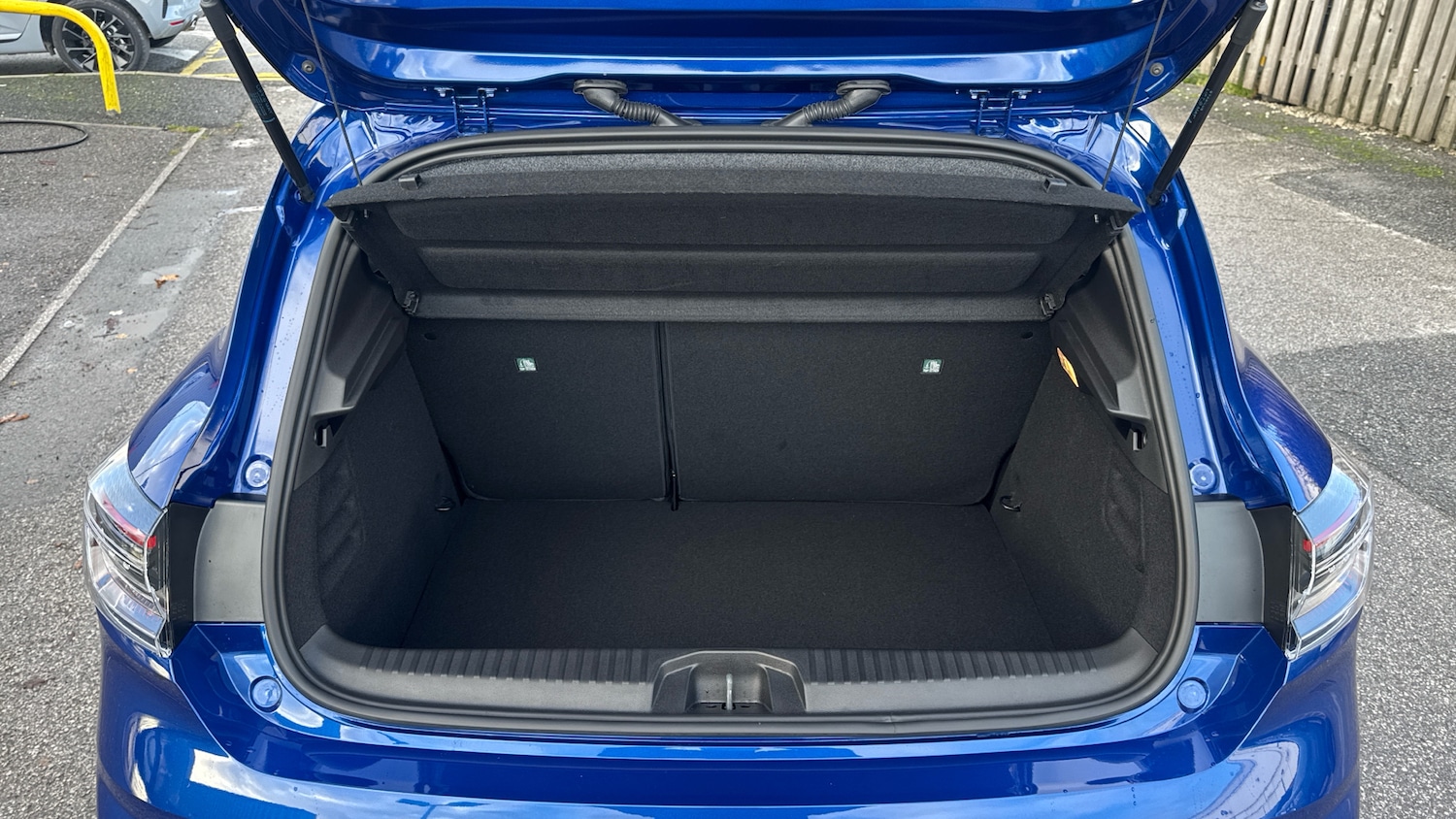 Used Renault Clio 2025 for sale - 77568300: Photo 4