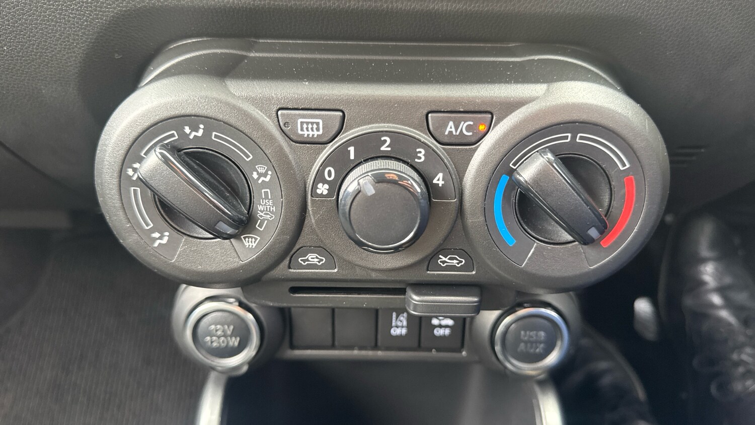 Used Suzuki Ignis 2023 for sale - 78210674: Photo 35