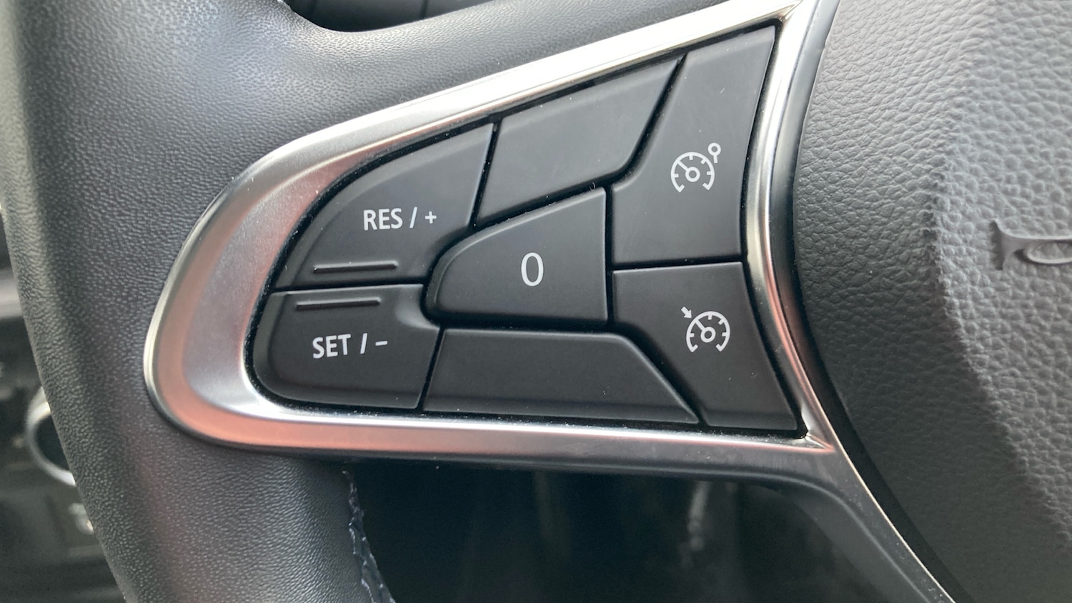 Used Renault Captur 2021 for sale - 76650962: Photo 23