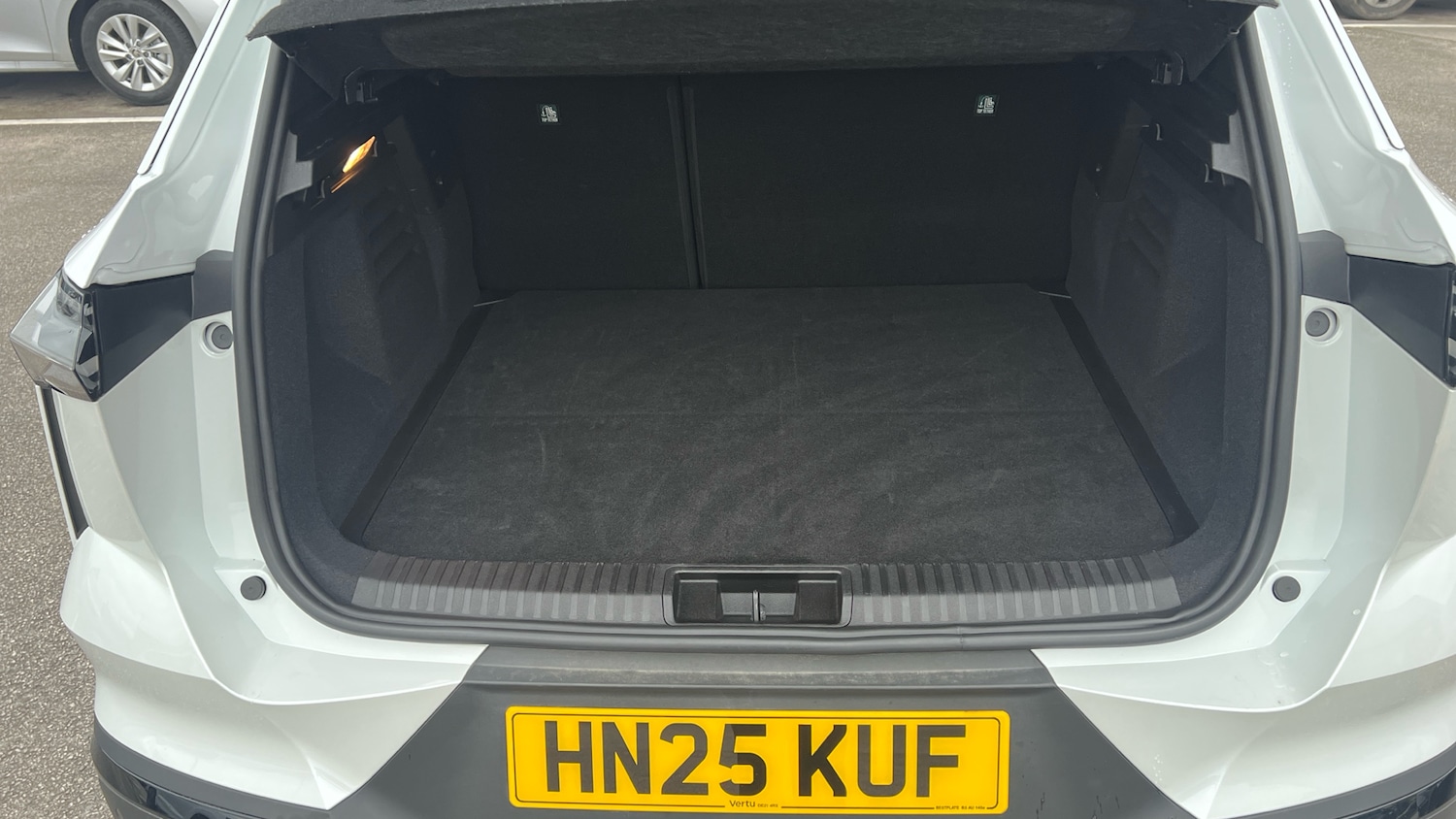 Used Renault Other 2025 for sale - 76963203: Photo 4