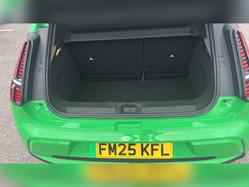 Used Renault 5 2025 for sale - 76159887: Photo
