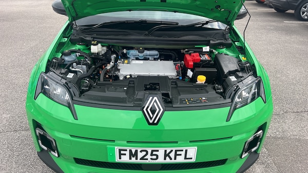 Used Renault 5 2025 for sale - 76159887: Photo 8