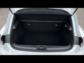 Used Renault Clio 2024 for sale - 74352973: Photo