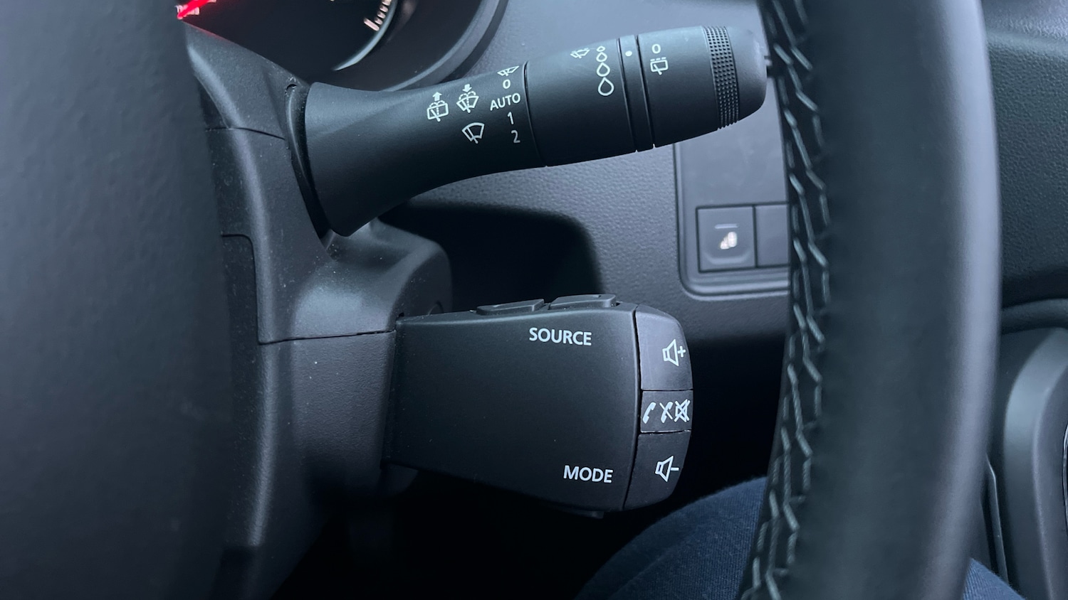 Used Dacia Duster 2023 for sale - 77079438: Photo 44