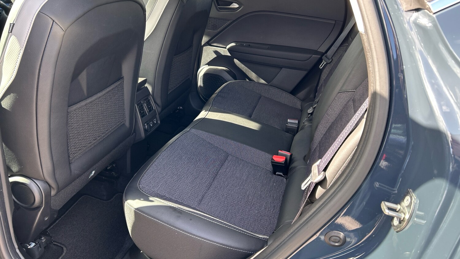 Used Renault Captur 2023 for sale - 77984770: Photo 16