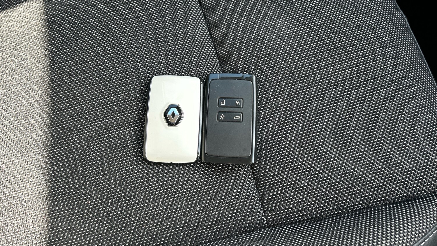 Used Renault Captur 2023 for sale - 77984770: Photo 20