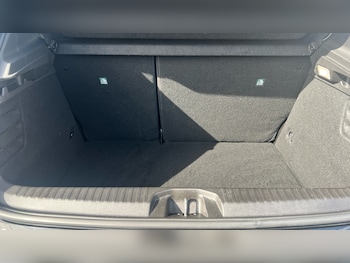 Used Renault Clio 2024 for sale - 77917115: Photo