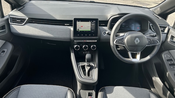 Used Renault Clio 2025 for sale - 76159880: Photo 10