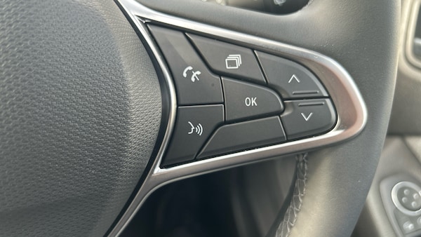 Used Renault Clio 2025 for sale - 76159880: Photo 26