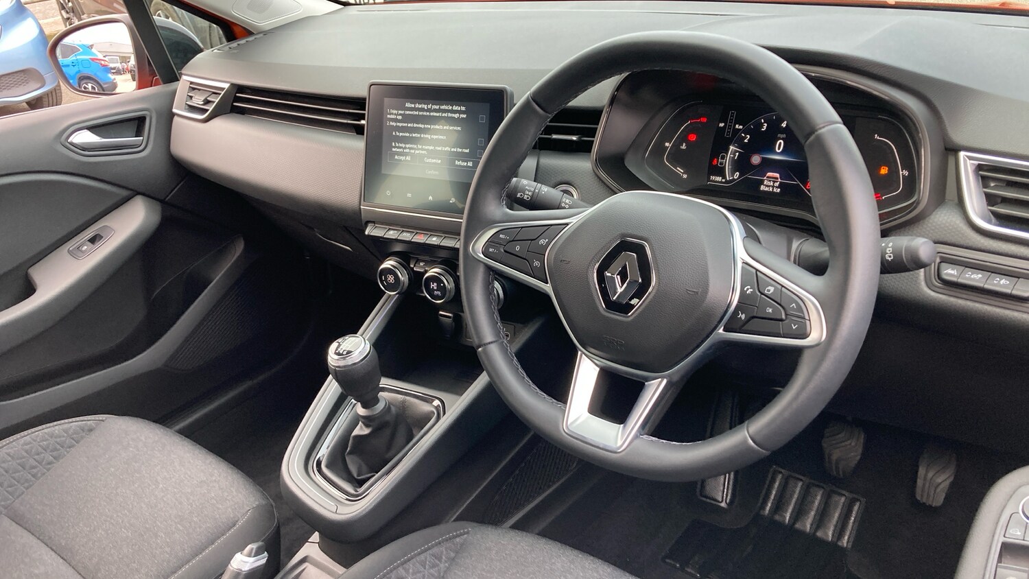 Used Renault Clio 2022 for sale - 77789454: Photo 11