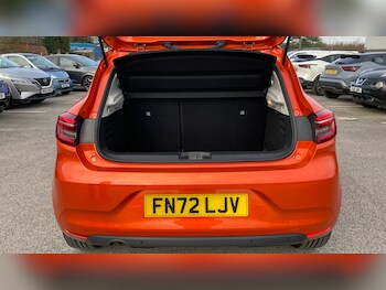 Used Renault Clio 2022 for sale - 77789454: Photo