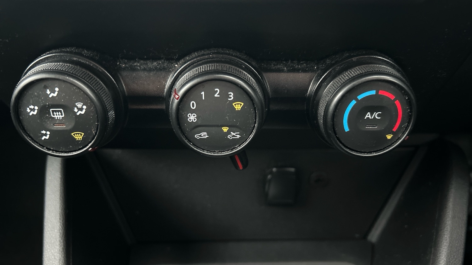 Used Dacia Duster 2020 for sale - 76918802: Photo 31