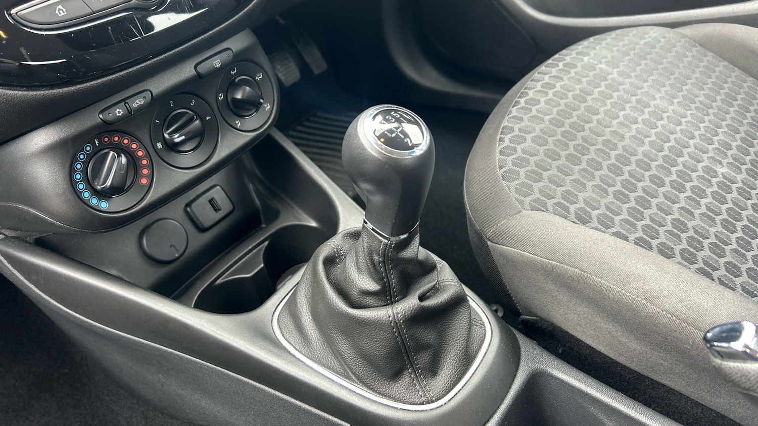 Used Vauxhall Corsa 2018 for sale - 77789458: Photo 13