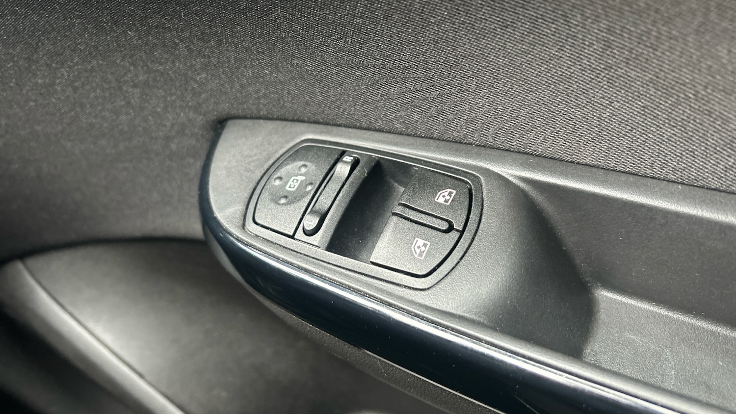 Used Vauxhall Corsa 2018 for sale - 77789458: Photo 31