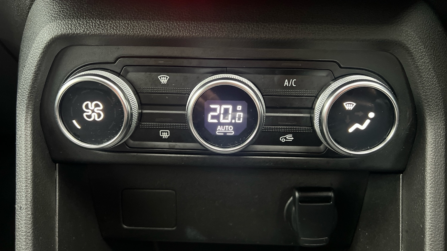 Used Dacia Jogger 2023 for sale - 76979311: Photo 22