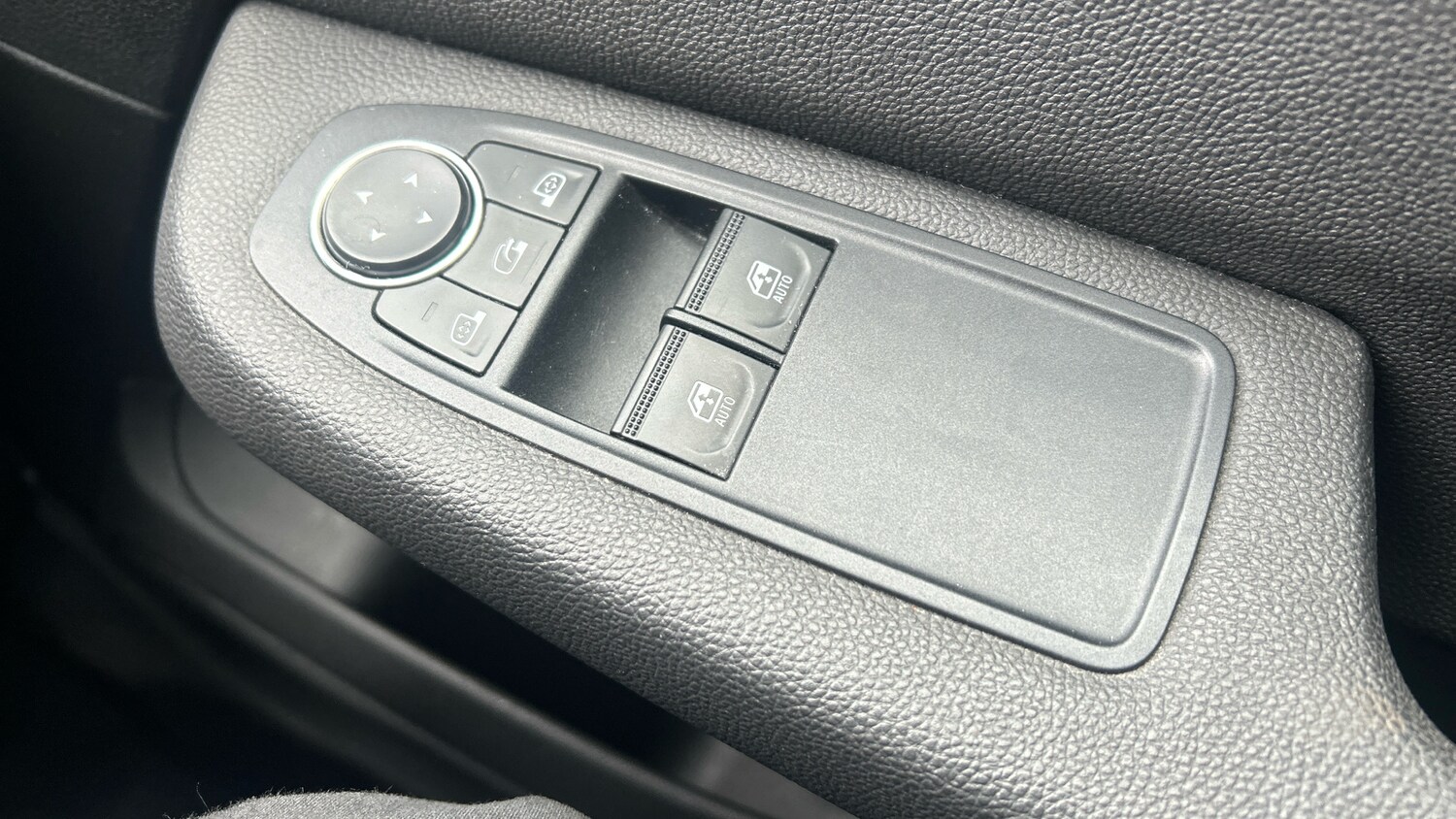 Used Renault Clio 2019 for sale - 78190895: Photo 33